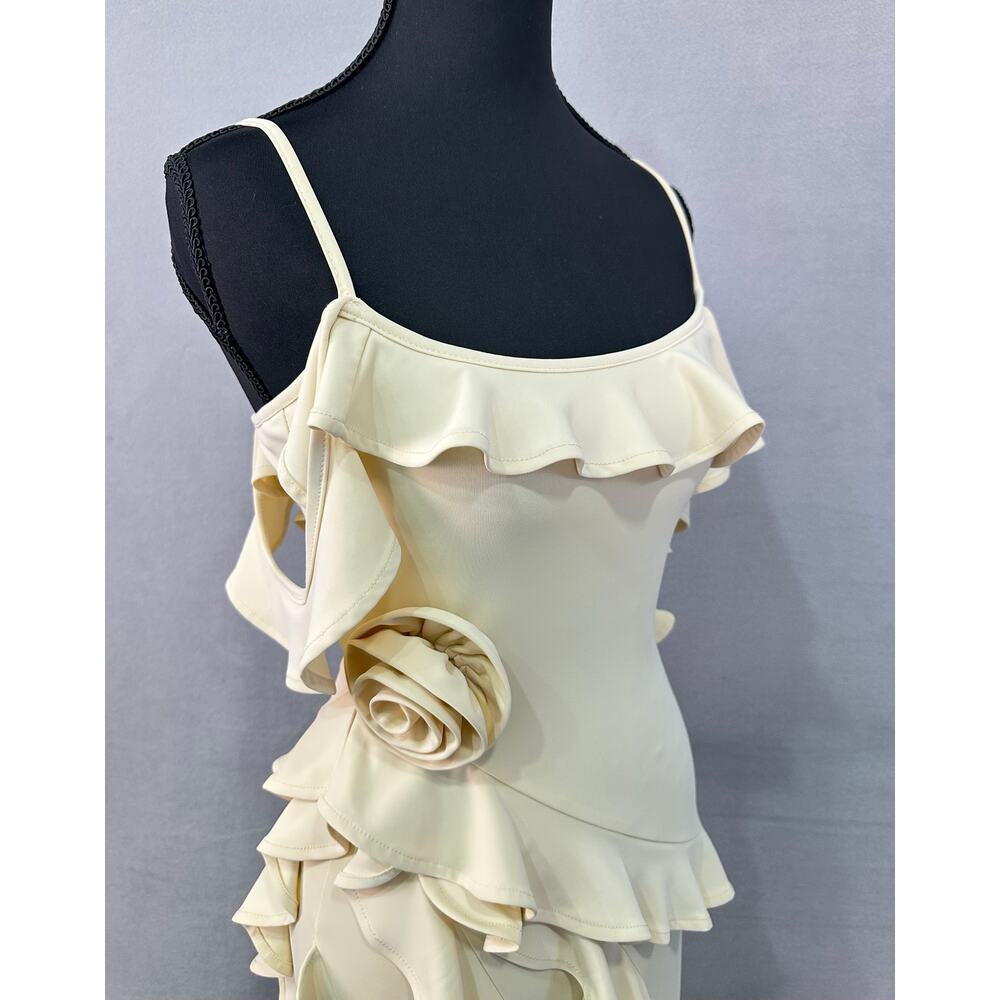 JLUXLABEL Brenna Cream Ruffle Rosette Cold Shoulder Maxi Dress Size XS - Picture 4 of 13